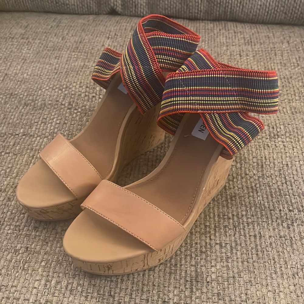 Steve Madden wedge sandal size 8